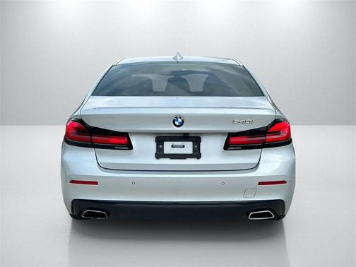 2021 BMW 540 540i