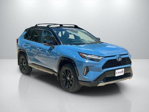 2023 Toyota RAV4 Hybrid SE