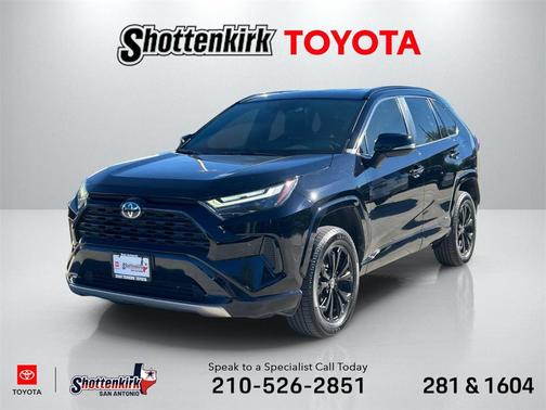 2022 Toyota RAV4 Hybrid SE