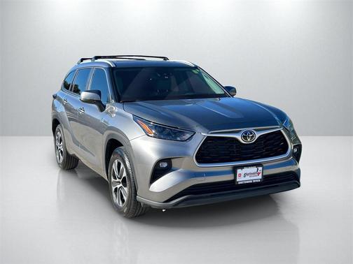 2025 Toyota Highlander XLE