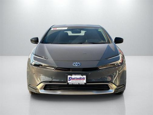 2024 Toyota Prius Prime SE