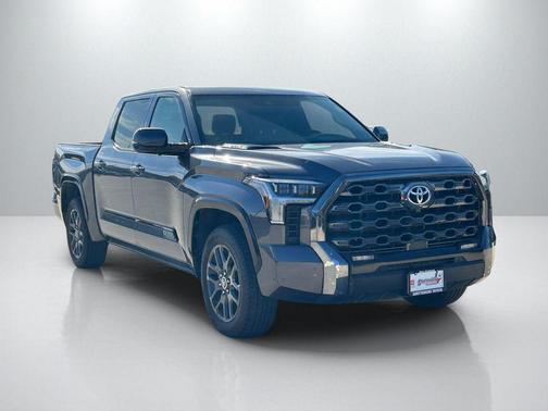 2022 Toyota Tundra Hybrid Platinum