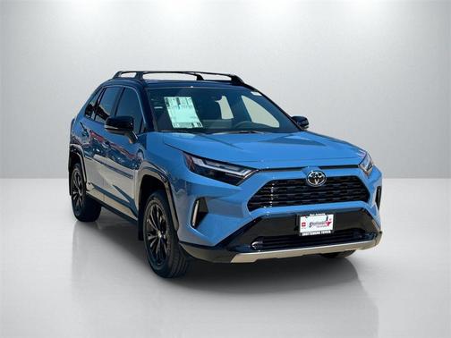 2025 Toyota RAV4 Hybrid SE