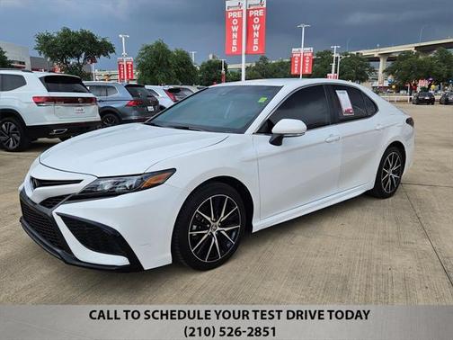 2023 Toyota Camry SE