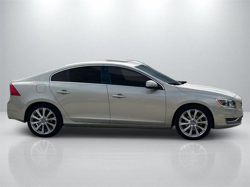 2018 Volvo S60 Inscription T5 Platinum