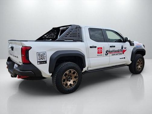 2025 Toyota Tacoma Hybrid Trailhunter