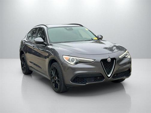 2018 Alfa Romeo Stelvio Sport