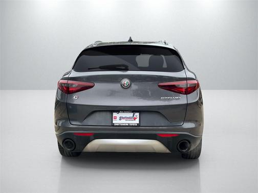 2018 Alfa Romeo Stelvio Sport