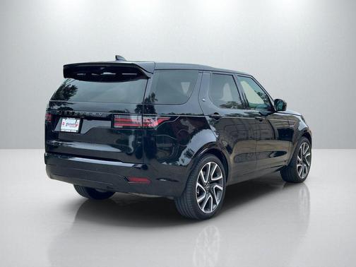 2024 Land Rover Discovery P360 Dynamic SE