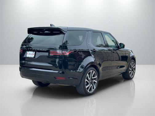 2024 Land Rover Discovery P360 Dynamic SE