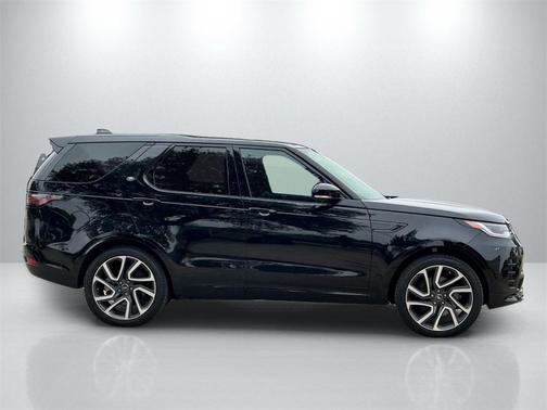 2024 Land Rover Discovery P360 Dynamic SE