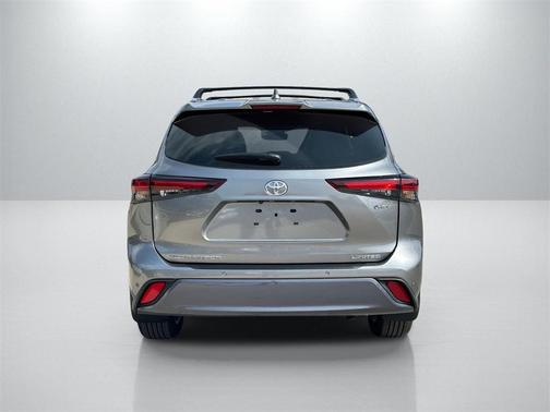 2026 Toyota Highlander Hybrid Limited
