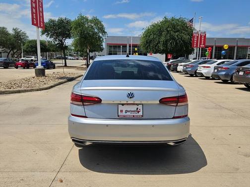 2020 Volkswagen Passat 2.0T SE