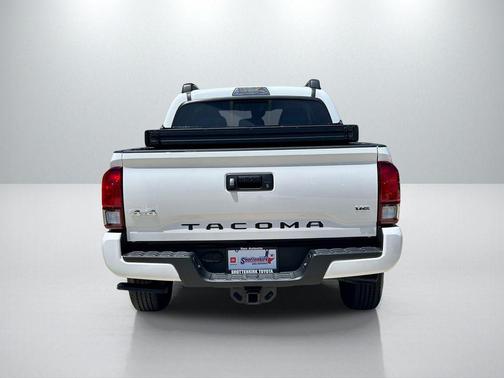 Ice 2023 Toyota Tacoma SR
