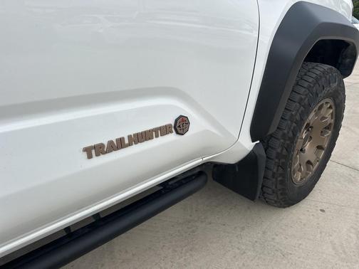 2025 Toyota 4Runner Hybrid Trailhunter