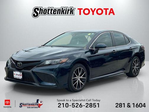 Aqua 2021 Toyota Camry SE