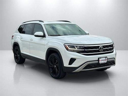 2022 Volkswagen Atlas 3.6L SE w/Technology