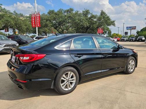 2016 Hyundai SONATA SE