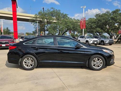 2016 Hyundai SONATA SE