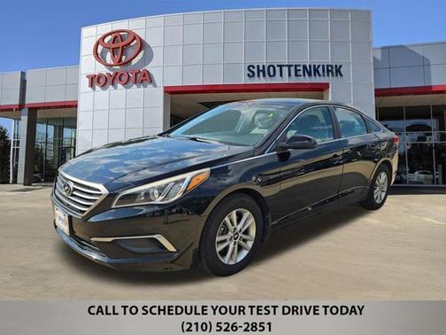 2016 Hyundai SONATA SE