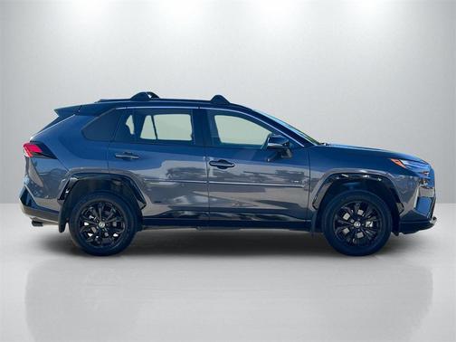 2023 Toyota RAV4 Hybrid SE