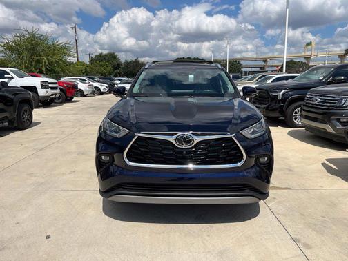 Blueprint 2026 Toyota Highlander Platinum