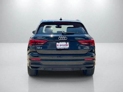 2024 Audi Q3 Premium 45 TFSI S line quattro Tiptronic