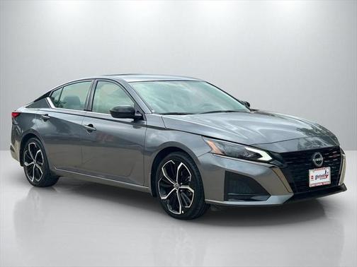 2024 Nissan Altima SR FWD