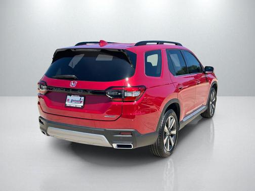 Radiant Red Metallic II 2024 Honda Pilot Touring 8-Passenger