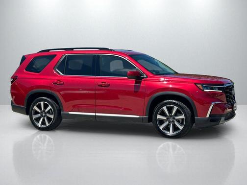 Radiant Red Metallic II 2024 Honda Pilot Touring 8-Passenger