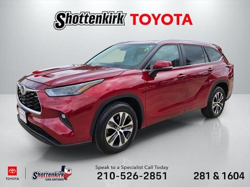 2023 Toyota Highlander XLE