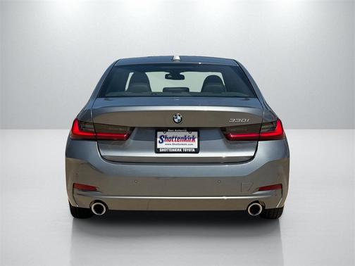 2024 BMW 330 i