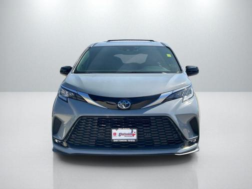 2023 Toyota Sienna XSE 7 Passenger
