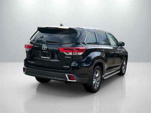 2019 Toyota Highlander Hybrid Platinum