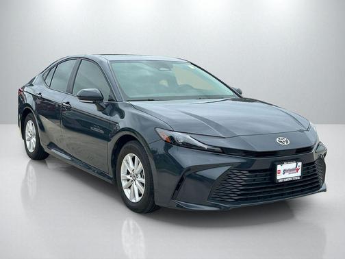 Underground 2025 Toyota Camry LE