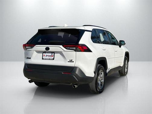 2022 Toyota RAV4 Hybrid LE