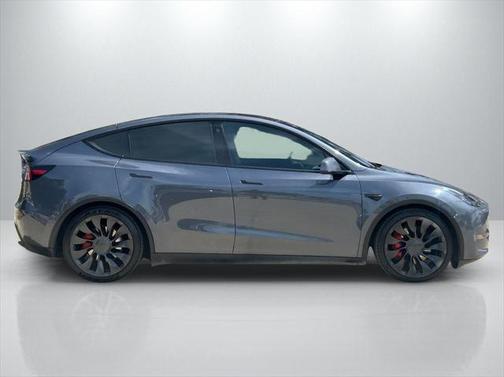 2022 Tesla Model Y Performance Dual Motor All-Wheel Drive