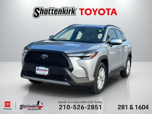 2022 Toyota Corolla Cross LE