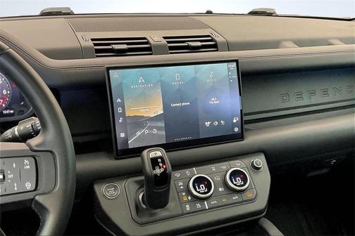 2024 Land Rover Defender 130 P400 Outbound