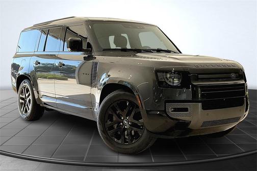 2024 Land Rover Defender 130 P400 Outbound