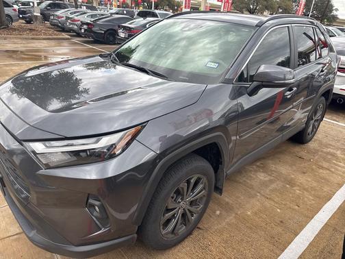 2022 Toyota RAV4 Hybrid XLE Premium