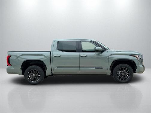 2026 Toyota Tundra Hybrid Platinum