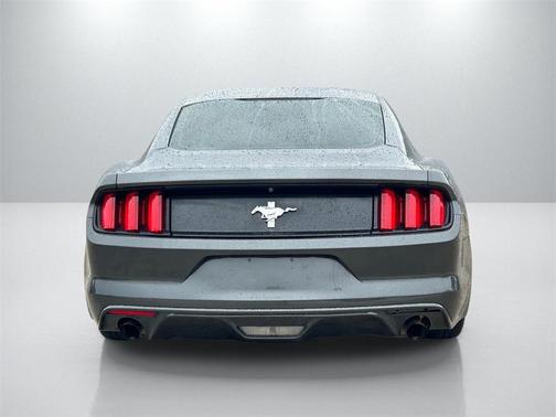 2017 Ford Mustang V6