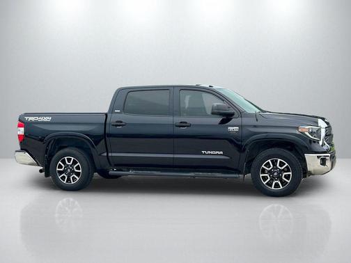 Midnight Black Metallic 2019 Toyota Tundra SR5