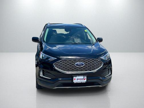 Agate Black Metallic 2024 Ford Edge SEL