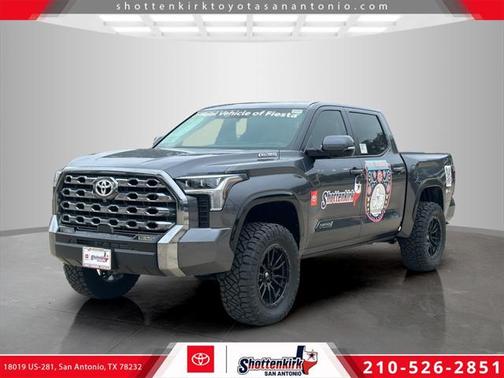 2025 Toyota Tundra Hybrid Platinum