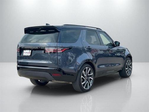 2024 Land Rover Discovery P360 Dynamic SE