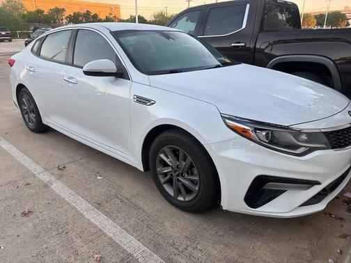 2020 Kia Optima LX