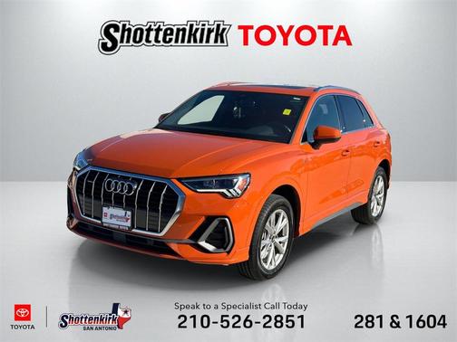 2024 Audi Q3 Premium 45 TFSI S line quattro Tiptronic