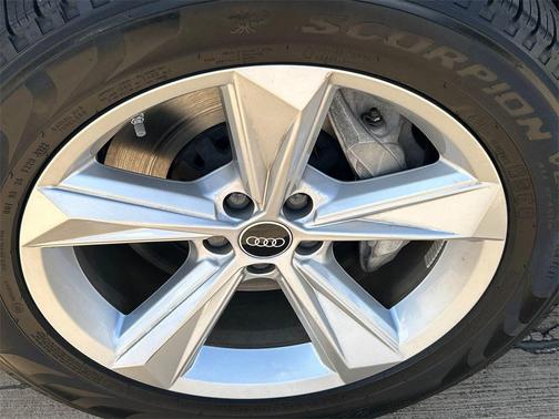 2022 Audi Q7 55 Premium